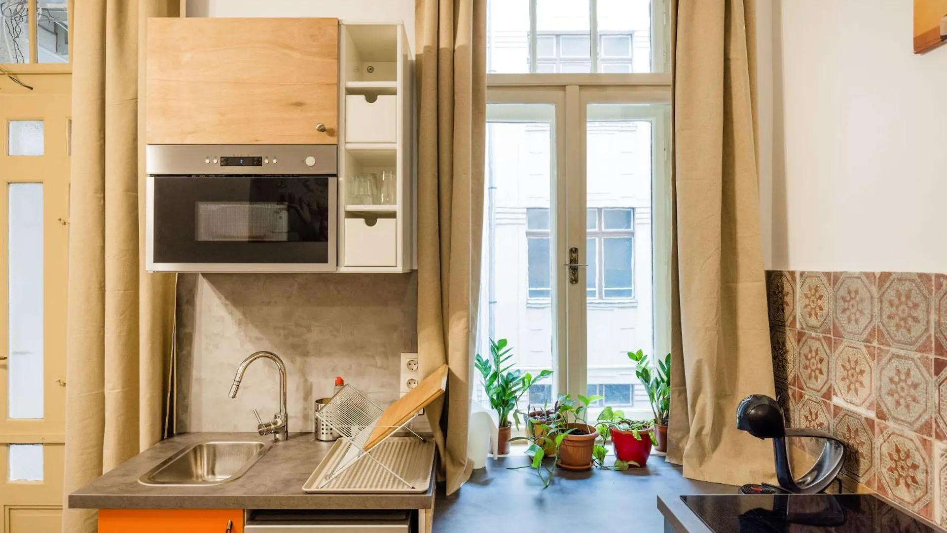 Budapestayz - Baross Apartments Budapešť